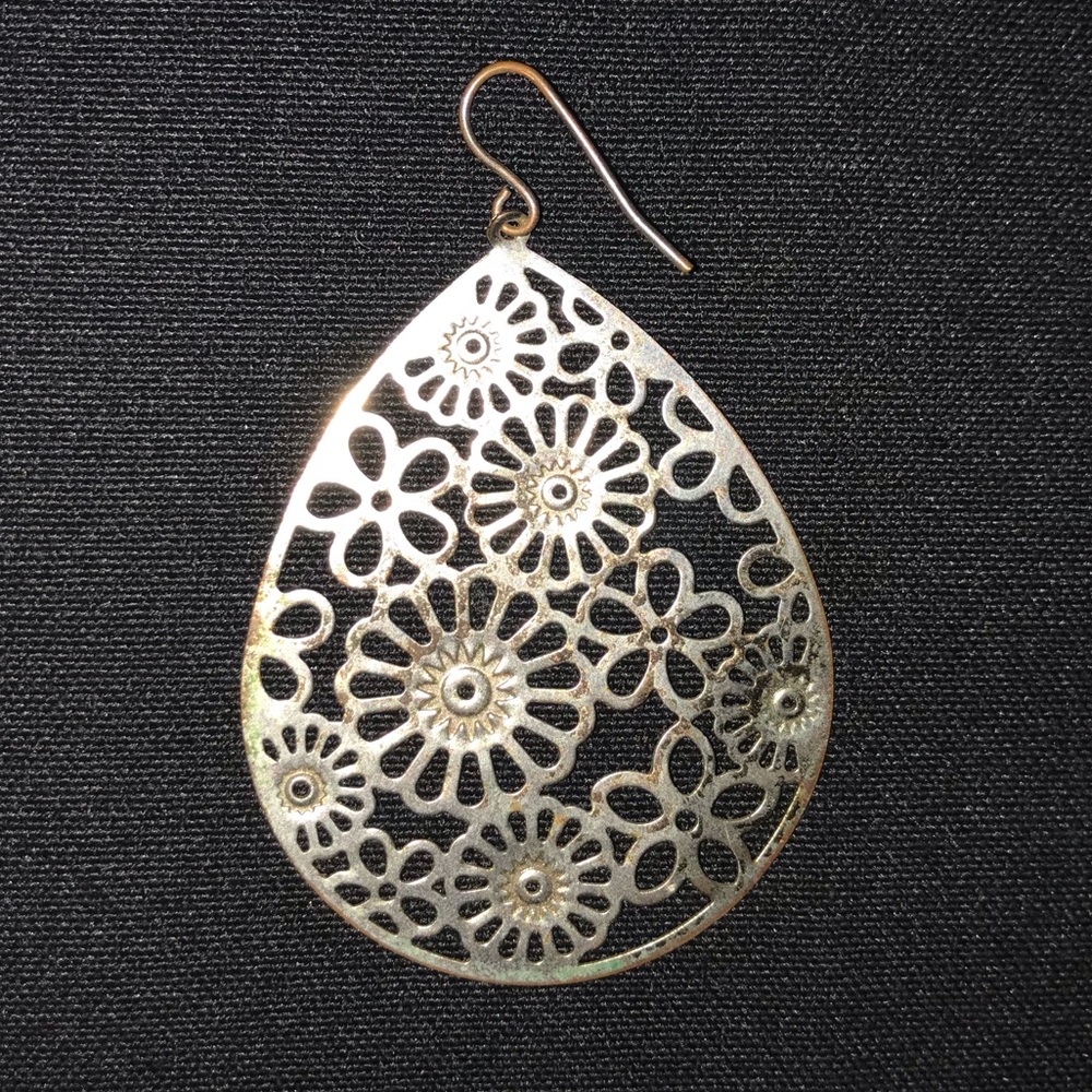 Misc. Metal Earrings - Picture 2 of 3